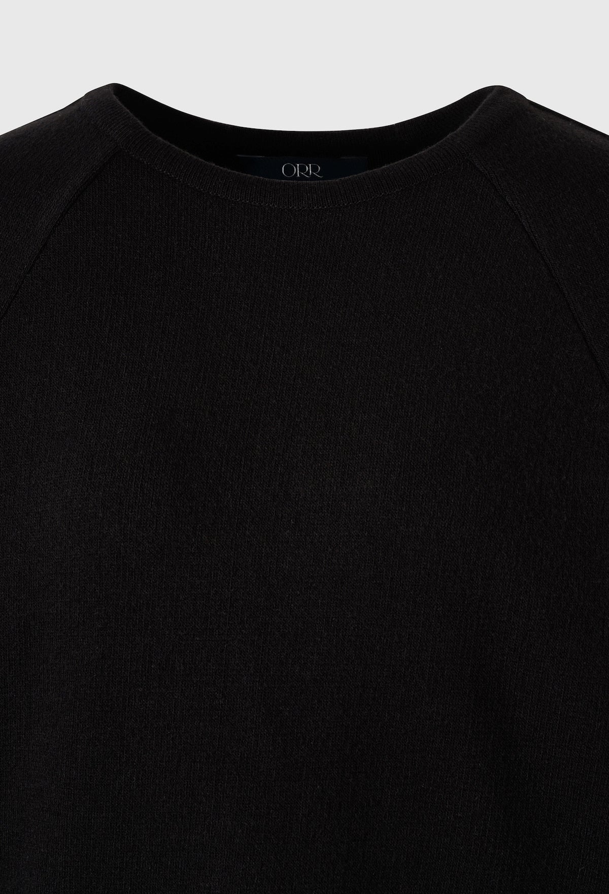 黑色寬鬆袖毛衣